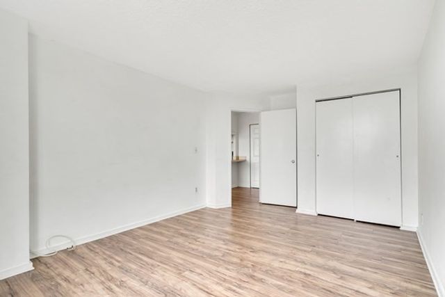 44 Washington St 1103, Brookline, MA 02445
