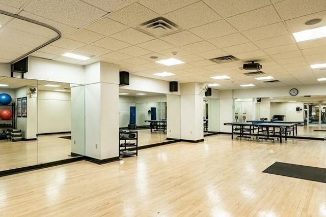 44 Washington St 1103, Brookline, MA 02445