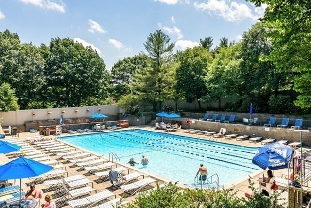 44 Washington St 1103, Brookline, MA 02445
