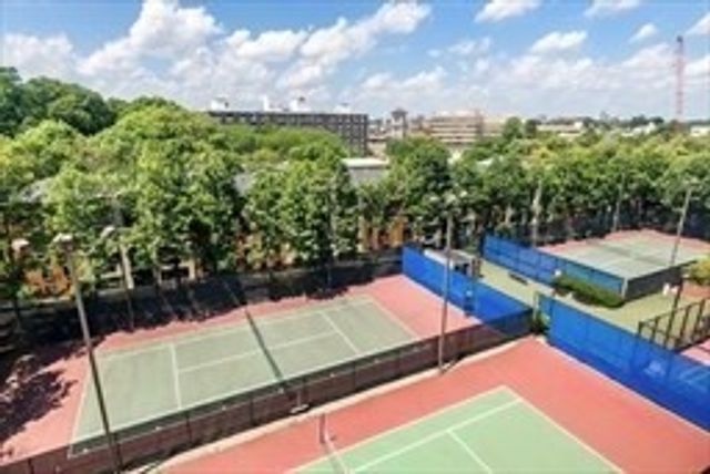44 Washington St 1103, Brookline, MA 02445