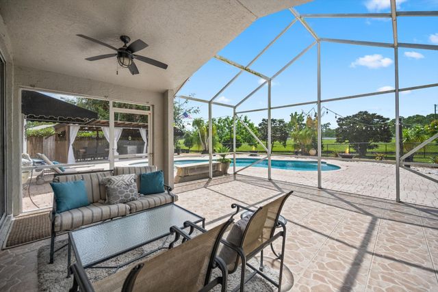 133 Nottingham Road, Royal Palm Beach, FL 33411