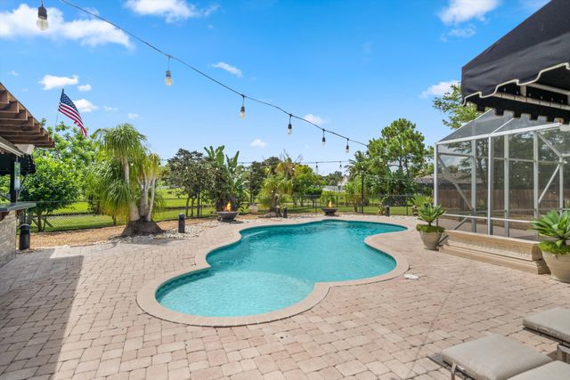 133 Nottingham Road, Royal Palm Beach, FL 33411