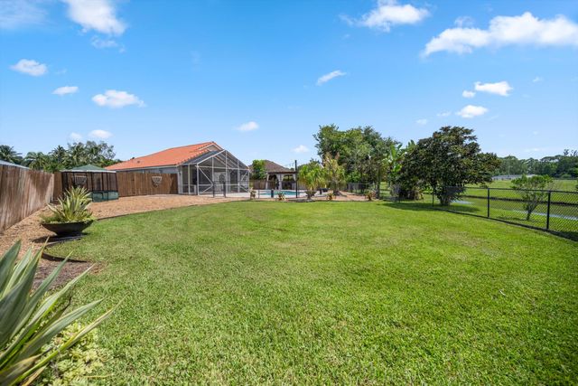 133 Nottingham Road, Royal Palm Beach, FL 33411