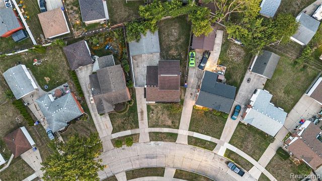 31202 Summer Lane, Fraser, MI 48026