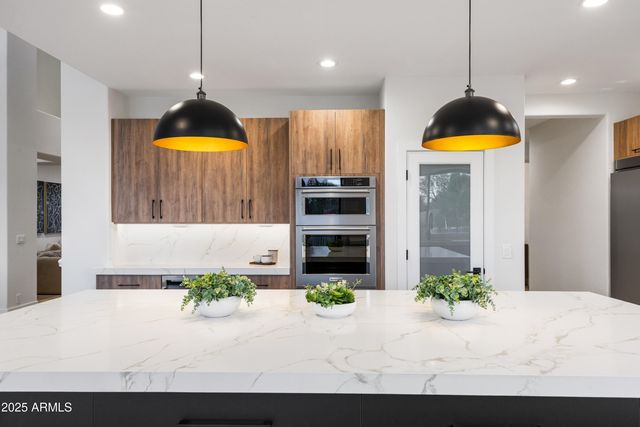 27589 N 61ST Place, Scottsdale, AZ 85266