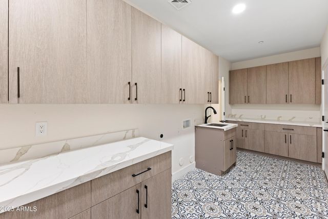 27589 N 61ST Place, Scottsdale, AZ 85266