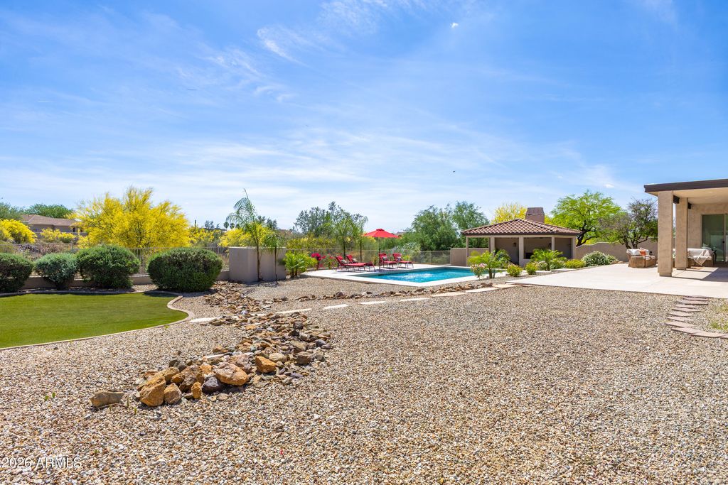 Image 36 of property listing at 27589 N 61ST Place, Scottsdale, AZ 85266