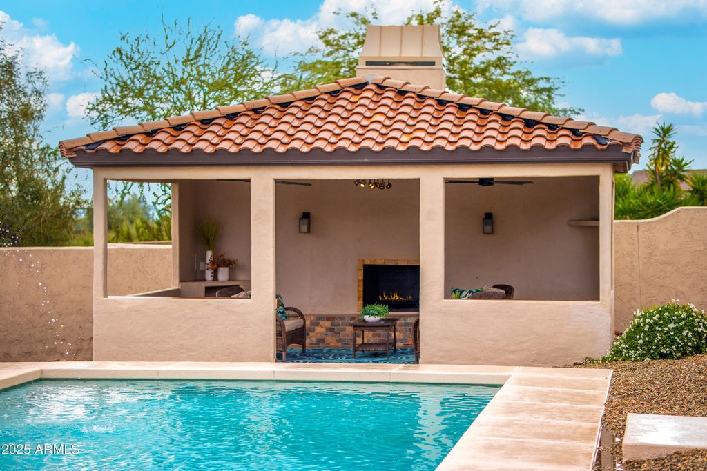 Image 38 of property listing at 27589 N 61ST Place, Scottsdale, AZ 85266