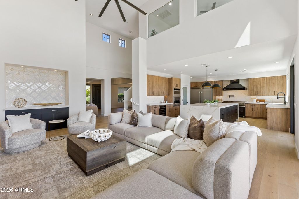 Image 4 of property listing at 27589 N 61ST Place, Scottsdale, AZ 85266