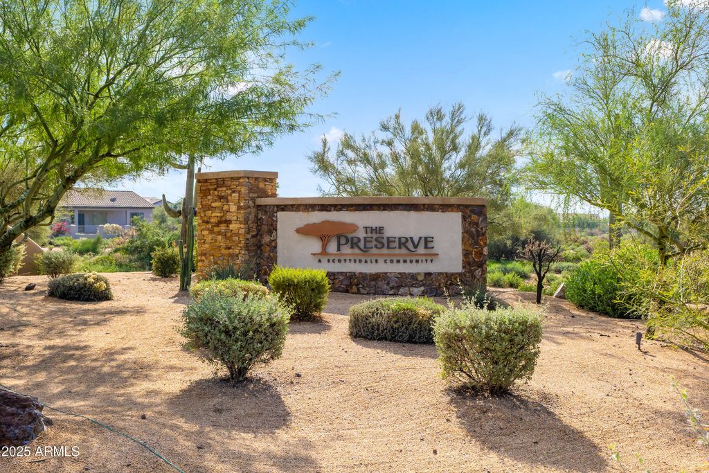 Image 42 of property listing at 27589 N 61ST Place, Scottsdale, AZ 85266