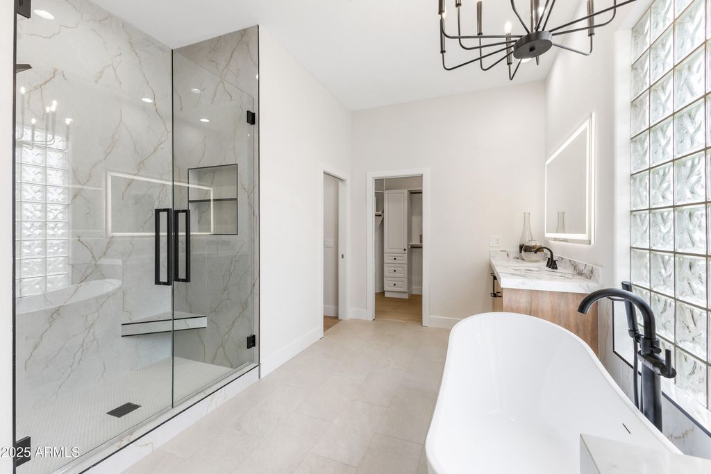 Image 52 of property listing at 27589 N 61ST Place, Scottsdale, AZ 85266