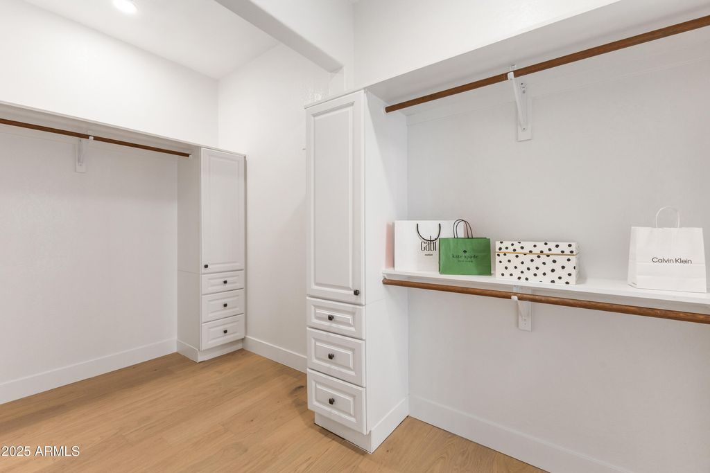 Image 55 of property listing at 27589 N 61ST Place, Scottsdale, AZ 85266