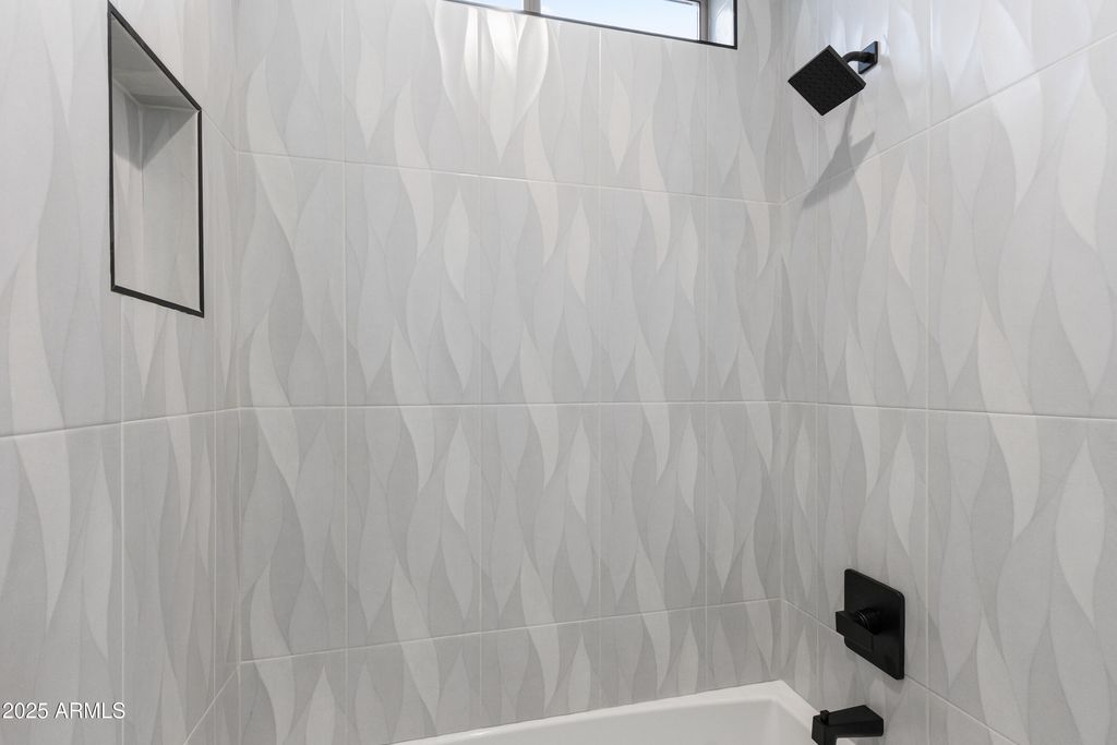 Image 84 of property listing at 27589 N 61ST Place, Scottsdale, AZ 85266