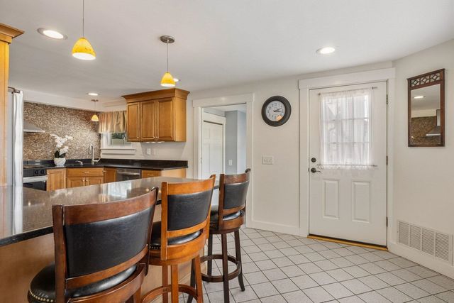 163 Ocean Road, Portsmouth, NH 03801