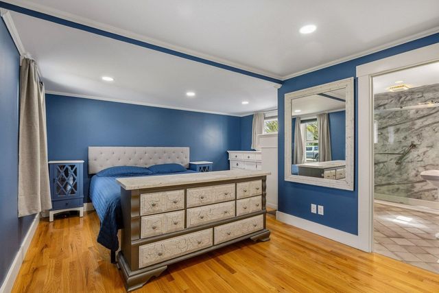 163 Ocean Road, Portsmouth, NH 03801