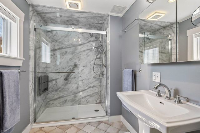 163 Ocean Road, Portsmouth, NH 03801