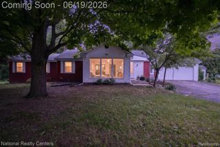 360 Woodland Drive, Lyon Charter Township, MI 48178