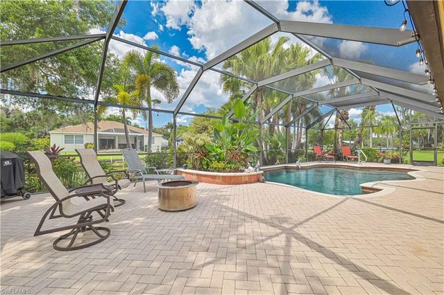 1910 Oak DR, Alva, FL 33920