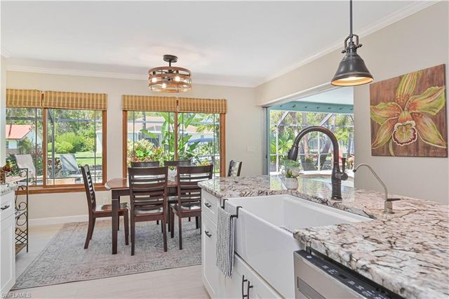 1910 Oak DR, Alva, FL 33920