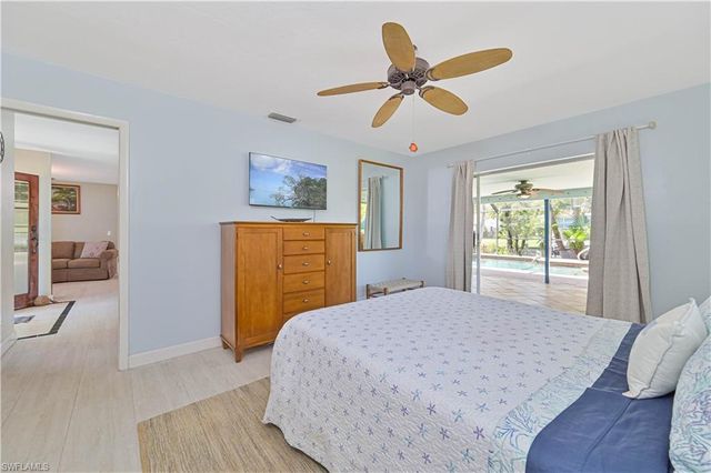 1910 Oak DR, Alva, FL 33920