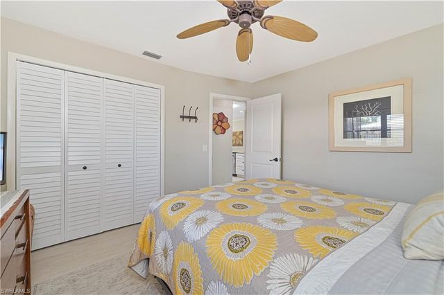 1910 Oak DR, Alva, FL 33920