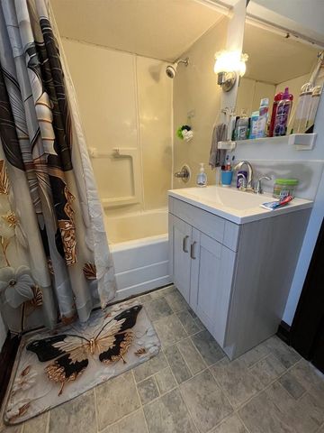 709 W ELSIE STREET, Appleton, WI 54914