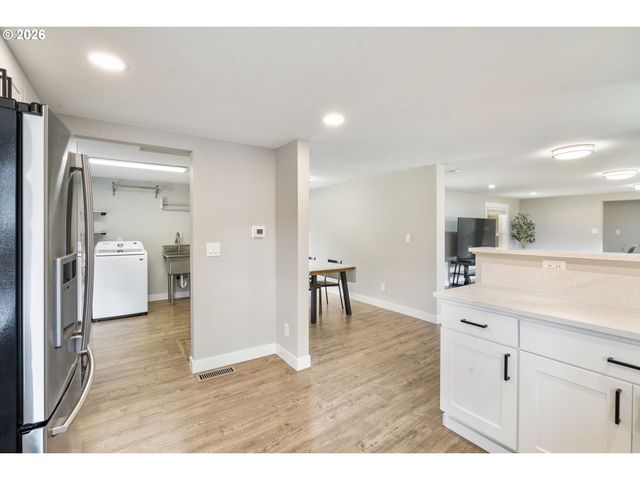 2604 Ne 49TH St, Vancouver, WA 98663