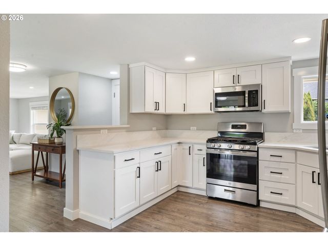 2604 Ne 49TH St, Vancouver, WA 98663