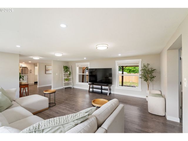 2604 Ne 49TH St, Vancouver, WA 98663