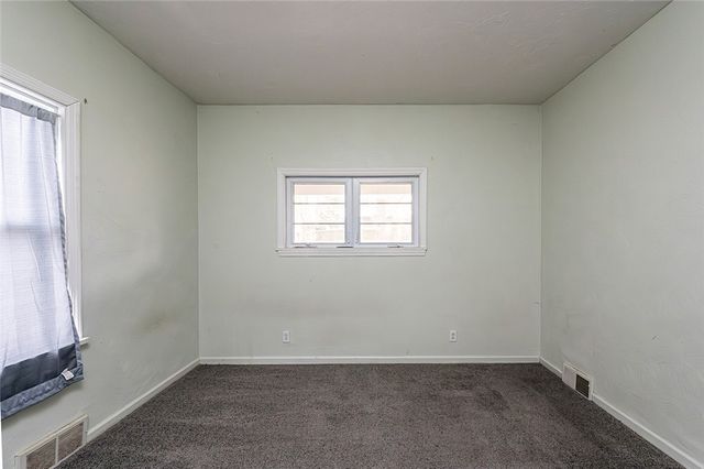 1602 KANSAS AVE, White Oak, PA 15131
