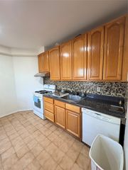 4037 77 st 5F, Elmhurst, NY 11373
