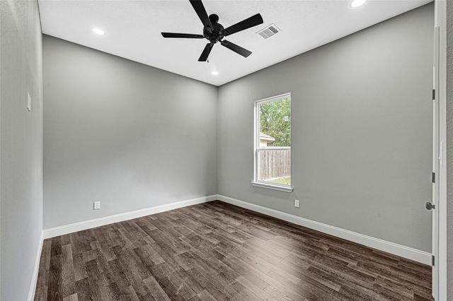 4118 Bear Creek Trace, Baytown, TX 77521