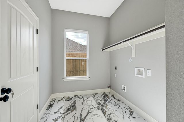 4118 Bear Creek Trace, Baytown, TX 77521