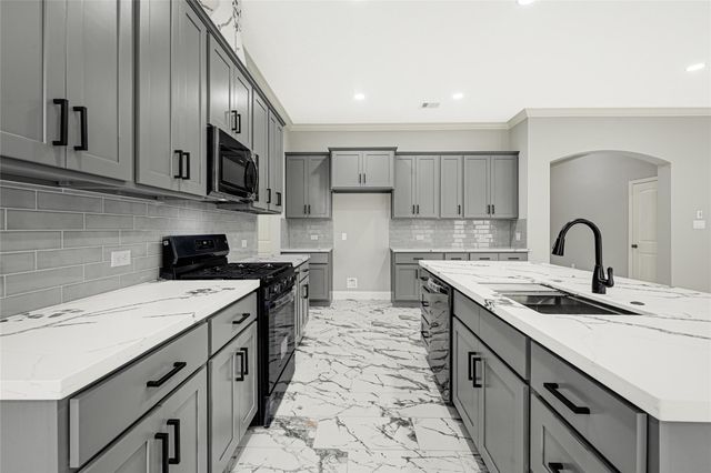 4118 Bear Creek Trace, Baytown, TX 77521