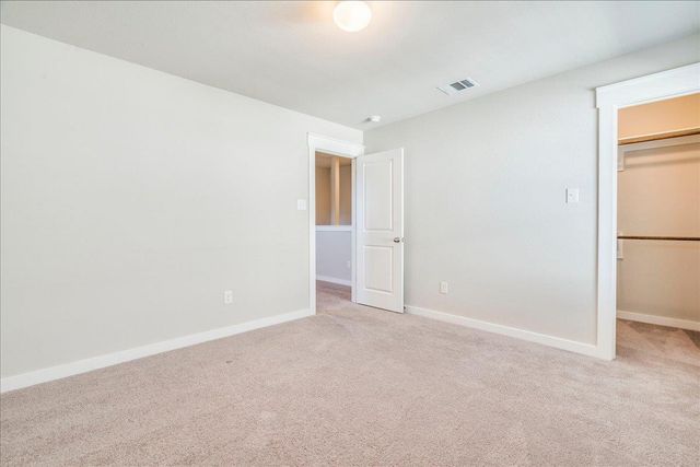 144 Threshing RD A, Buda, TX 78610