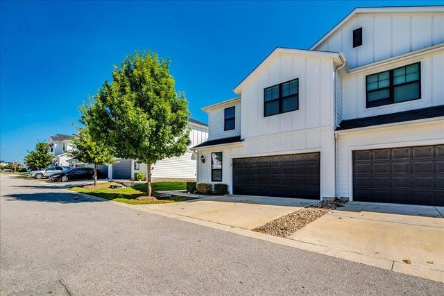 144 Threshing RD A, Buda, TX 78610