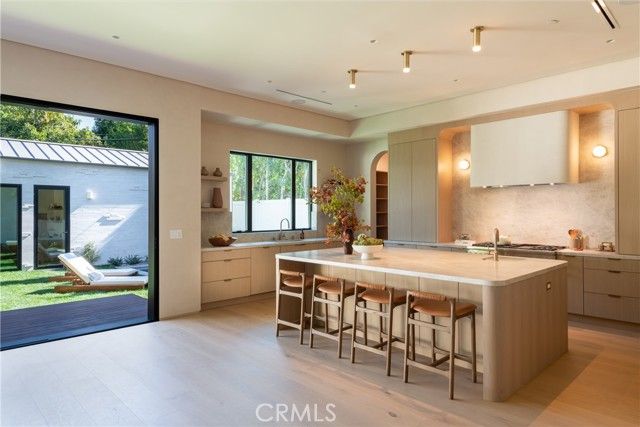 4170 Sunnyslope Avenue, Sherman Oaks, CA 91423