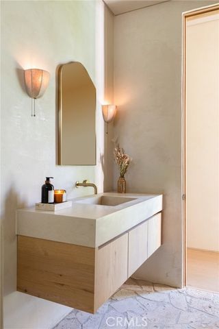 4170 Sunnyslope Avenue, Sherman Oaks, CA 91423