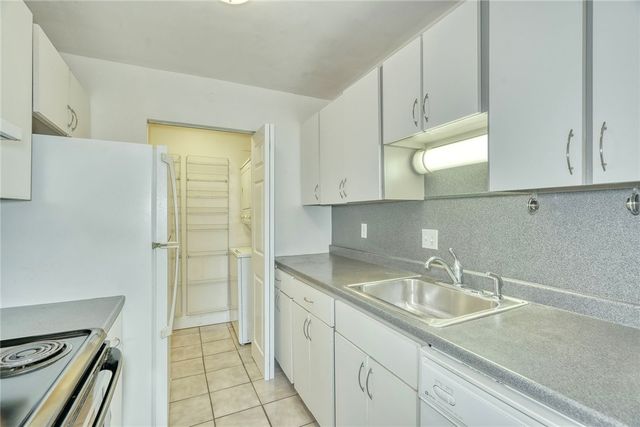 1400 UNIT 501 East Avenue UN501, Rochester, NY 14610