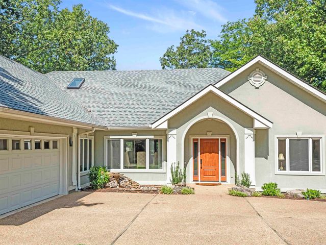 11 Realeza Court, Hot Springs Village, AR 71909