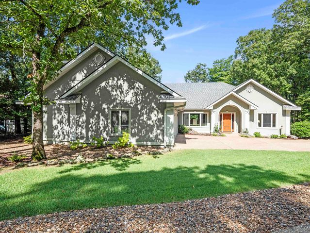 11 Realeza Court, Hot Springs Village, AR 71909