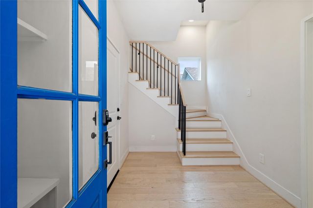 2206 Lou Ellen Lane B, Houston, TX 77018