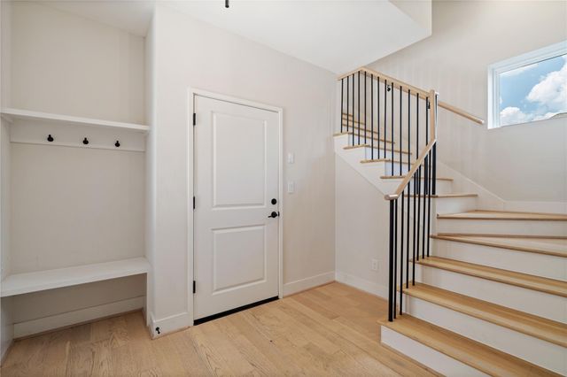 2206 Lou Ellen Lane B, Houston, TX 77018