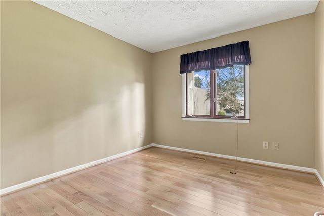 691 Finchingfield Lane, Webster, NY 14580