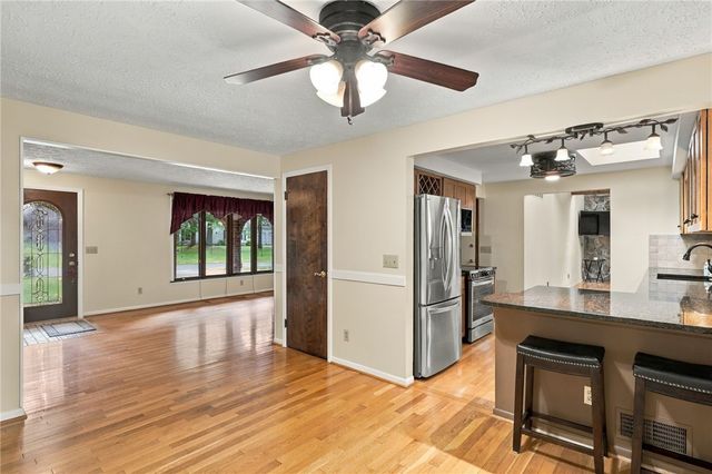 691 Finchingfield Lane, Webster, NY 14580