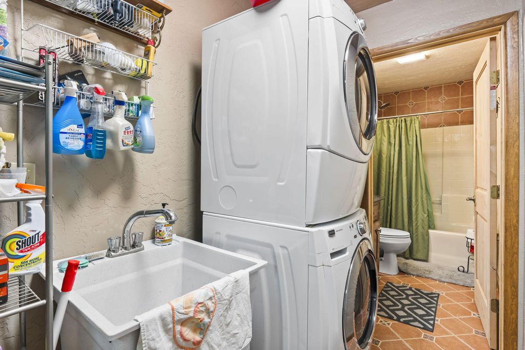 Image 31 of property listing at 160 Black Bear Road, Ramah, NM 87321