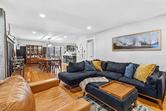 105 Plain Street, Easthampton, MA 01027