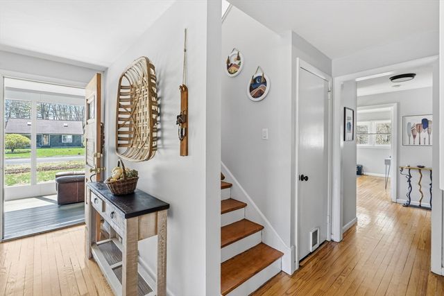105 Plain Street, Easthampton, MA 01027