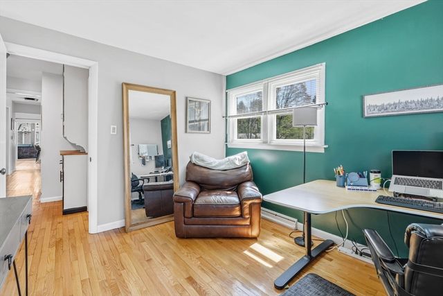 105 Plain Street, Easthampton, MA 01027