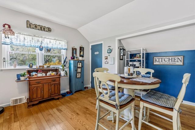 105 Plain Street, Easthampton, MA 01027